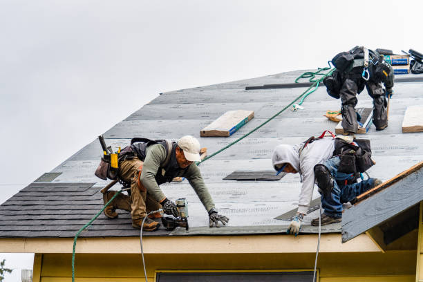 Professional Gutter Installation technician working in Menomonee Falls, WI